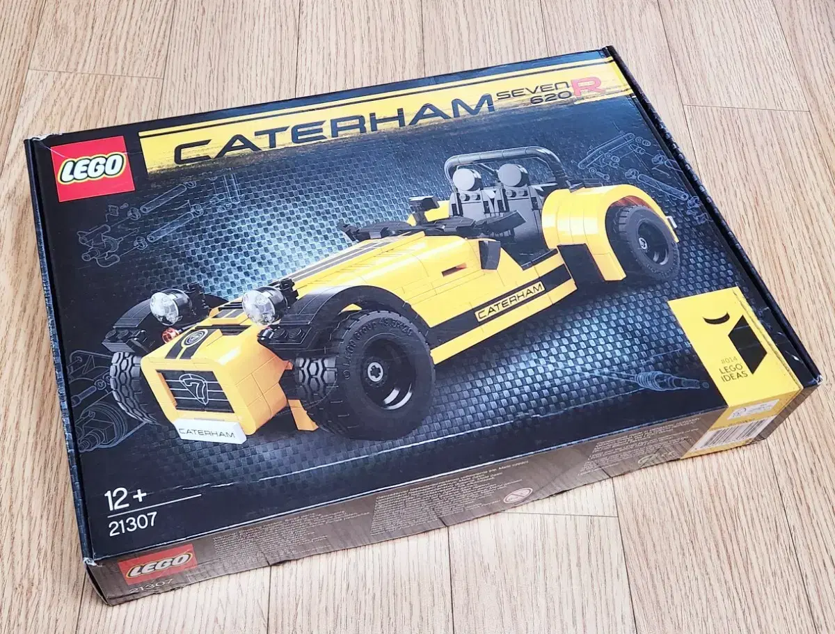 New Product LEGO Ideas Caterham Seven 620R 21307