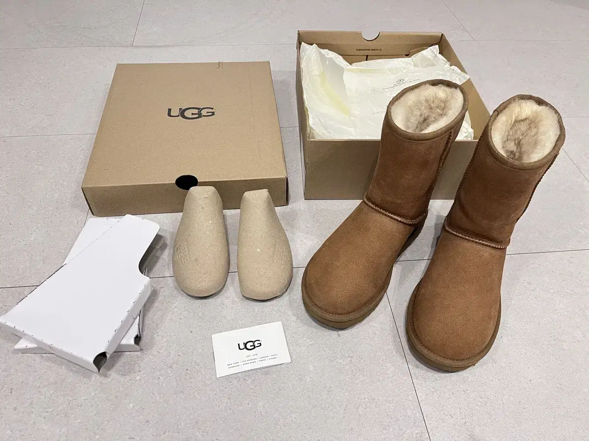 미국어그 숏 클래식2 우먼사이즈 230 체스트넛 UGG