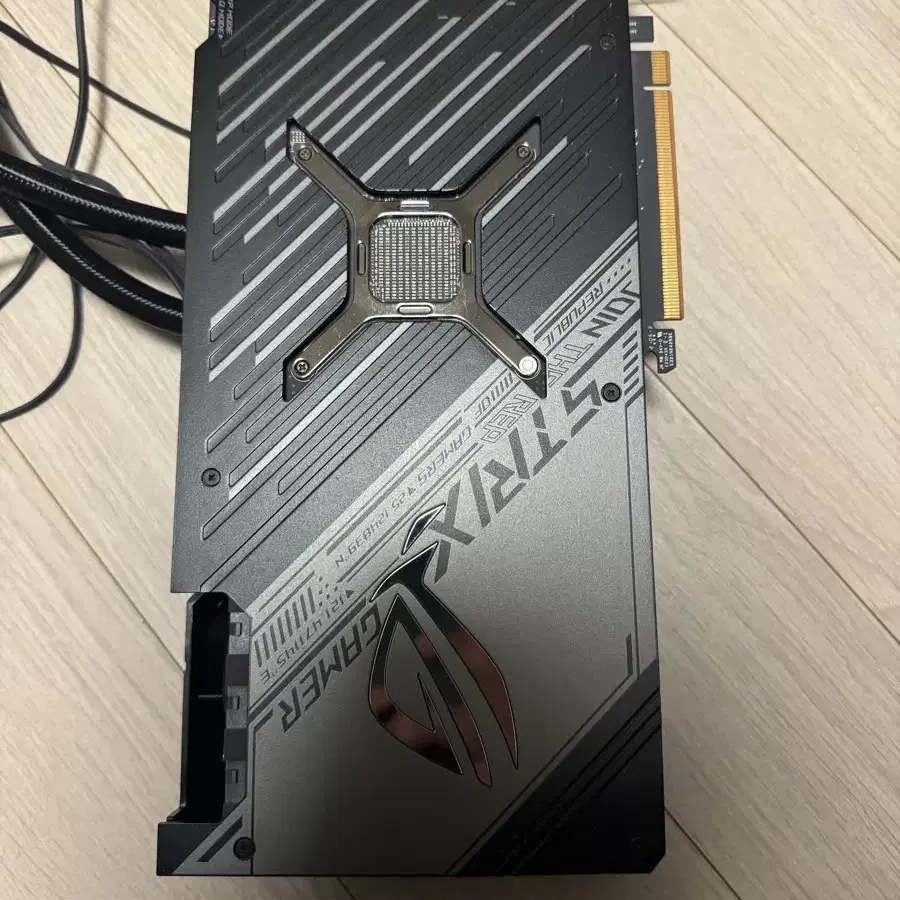 ASUS ROG STRIX RX6900XT LC 그래픽카드