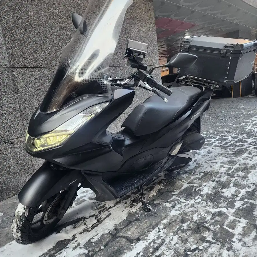 PCX125 멧블랙 abs 22년식 판매합니다