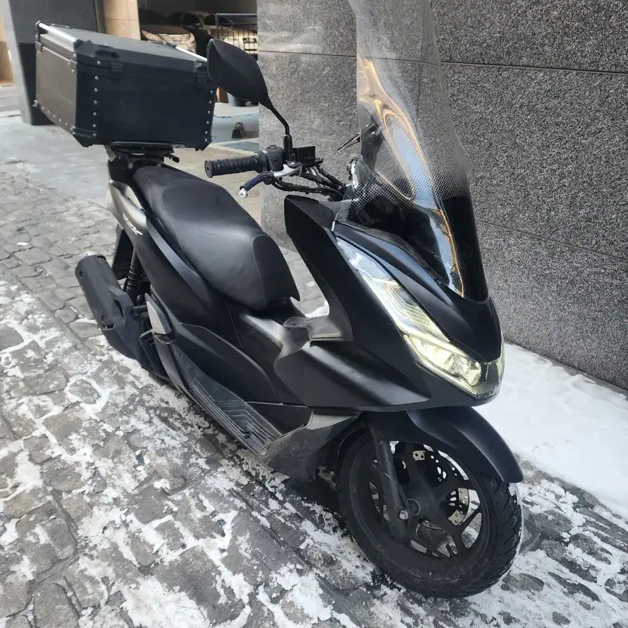 PCX125 멧블랙 abs 22년식 판매합니다