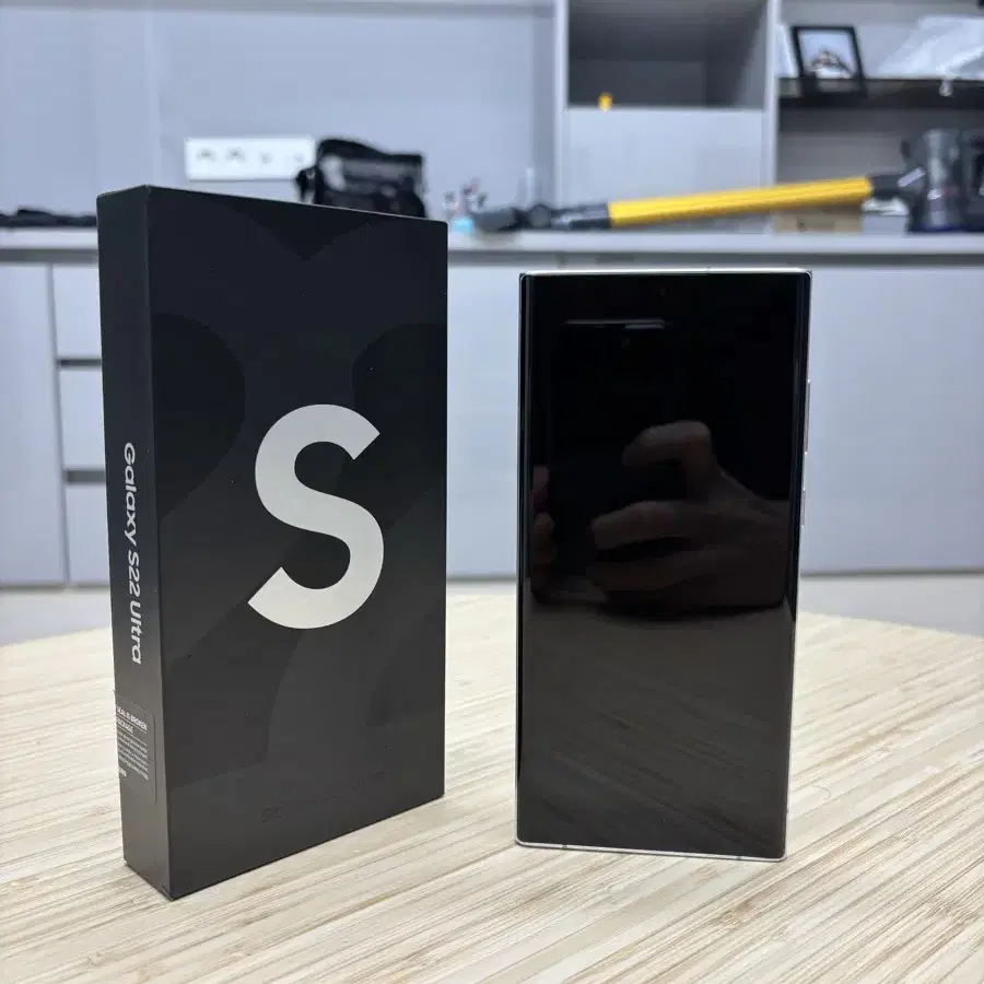 갤럭시 S22 울트라 512GB 화이트 SS급