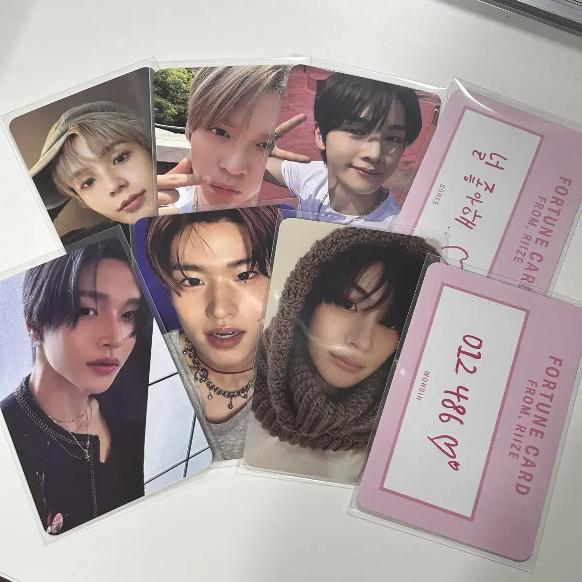 bulk, a Riize photo kard, is sold