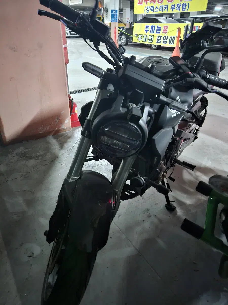 혼다 CB300R 18년식 250만원