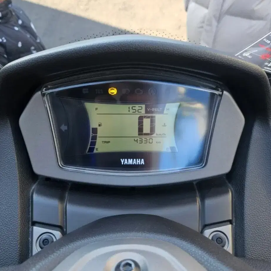 Nmax125 24년 4000km 신차급 365만원 판매합니다! pcx