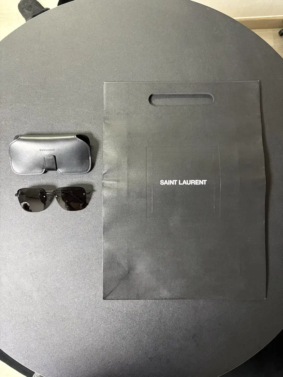 Saint Laurent SL 312 선글라스 블랙