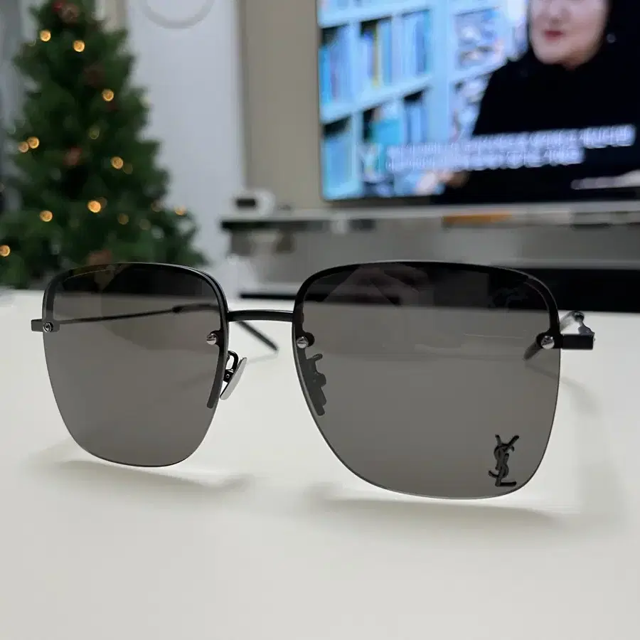 Saint Laurent SL 312 선글라스 블랙