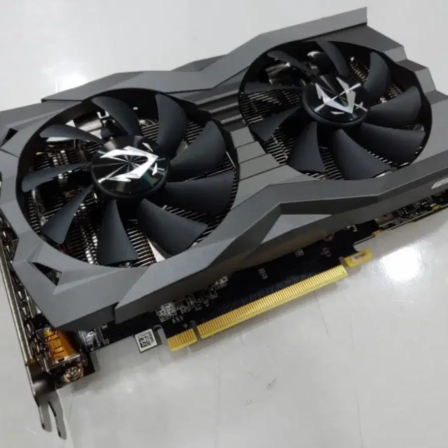 조텍 rtx2070팝니다