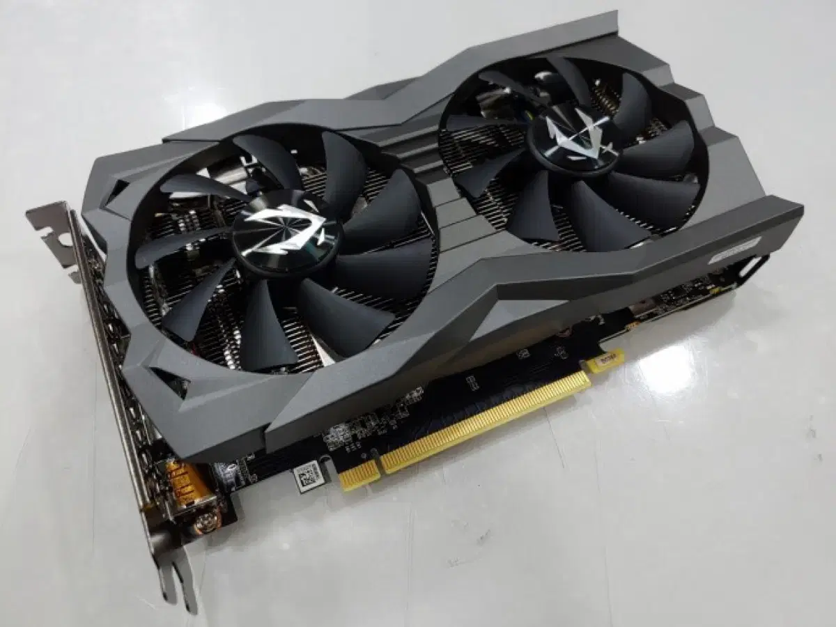 조텍 rtx2070팝니다