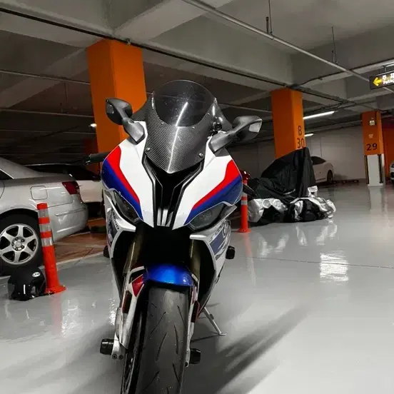 BMW S1000rr m pkg 개급처합니다