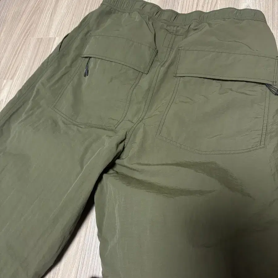 모이프 24ss OVER FTG PANTS / OLIVE RIPSTOP