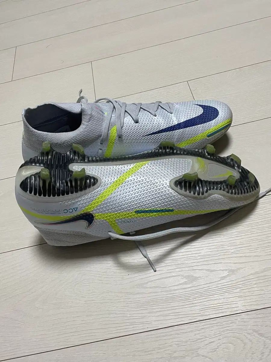 Nike Phantom GT2 Elite DF FG Football Grey Men's Football Boots CZ9889