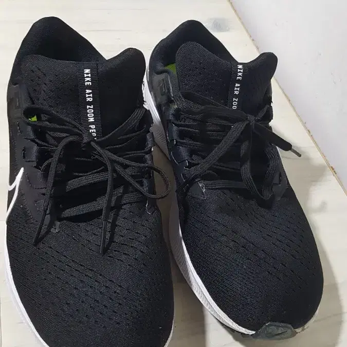 택포 250-255 A급 NIKE ZOOM-AIR 정품 경량 쿠션 운동화