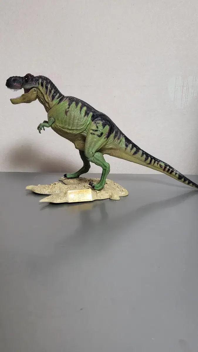 Classic Tyrannosaurus Rex Figure (Carnage Rex) Jurassic