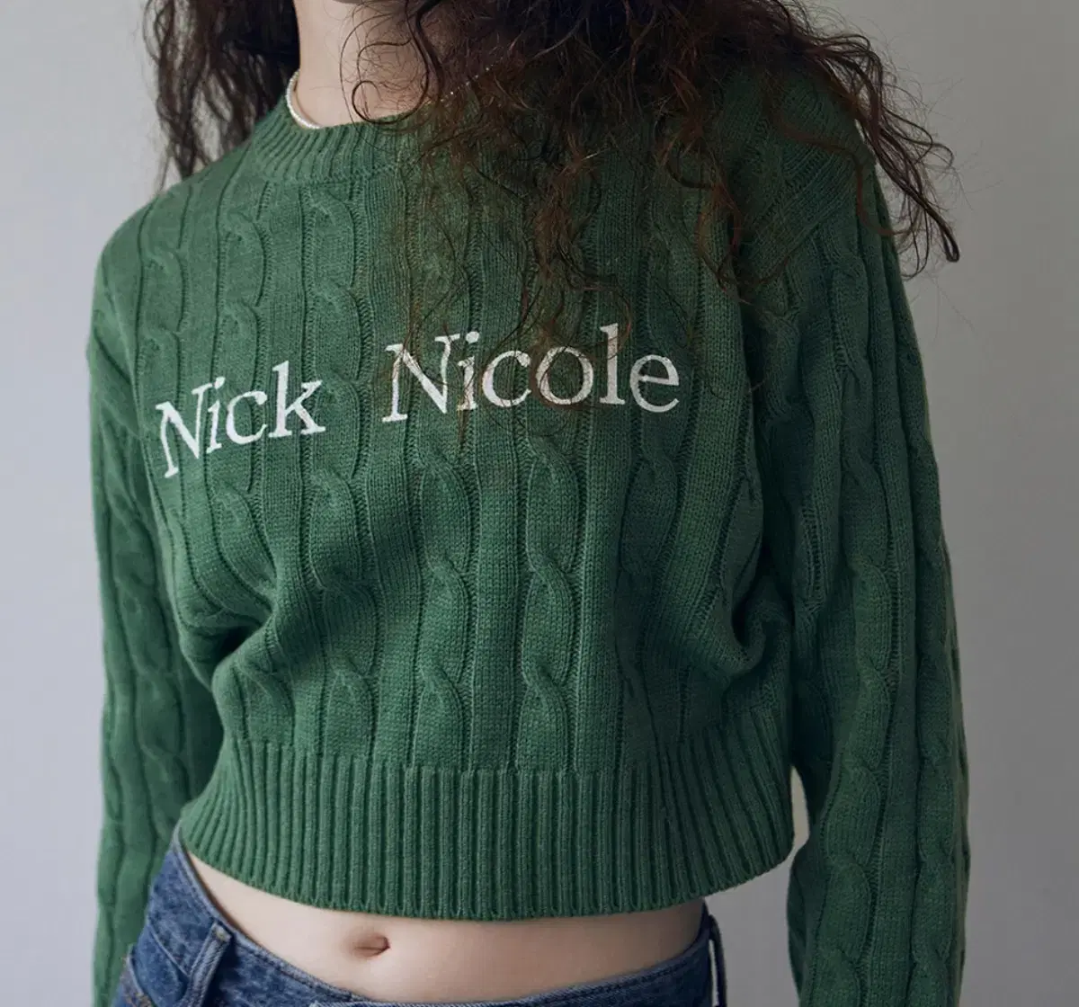 닉앤니콜 케이클 크롭 니트 NICOLE CABLE CROP KNIT 초록