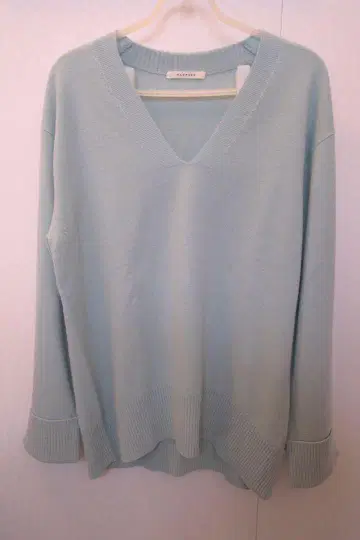 [MACPHEE]투모 롤랜드울 캐시미어 스카이블루 V넥 니트