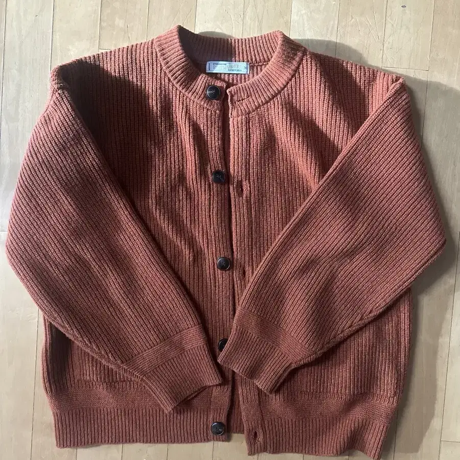 프리즘웍스 울 라운드 가디건 HEAVY WOOL ROUND CARDIGA