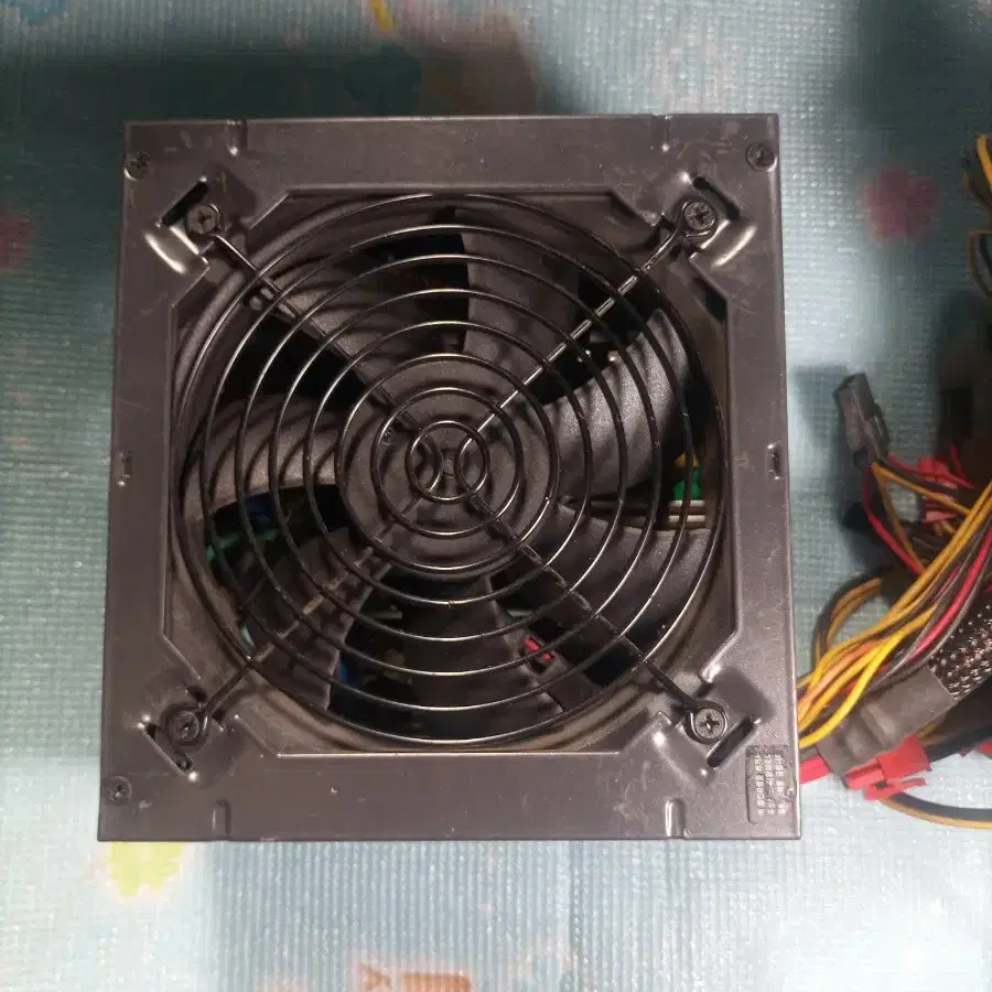 파워 700W