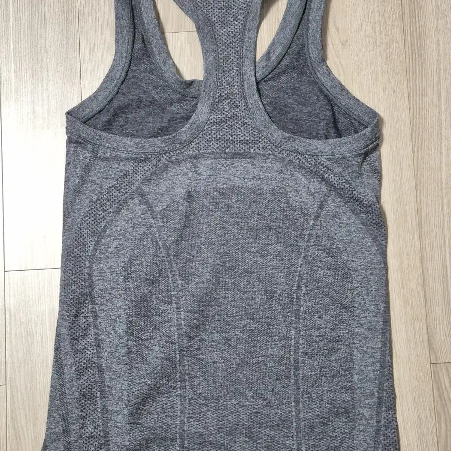 Athleta 애슬레타 Momentum Tank Top 탱크탑