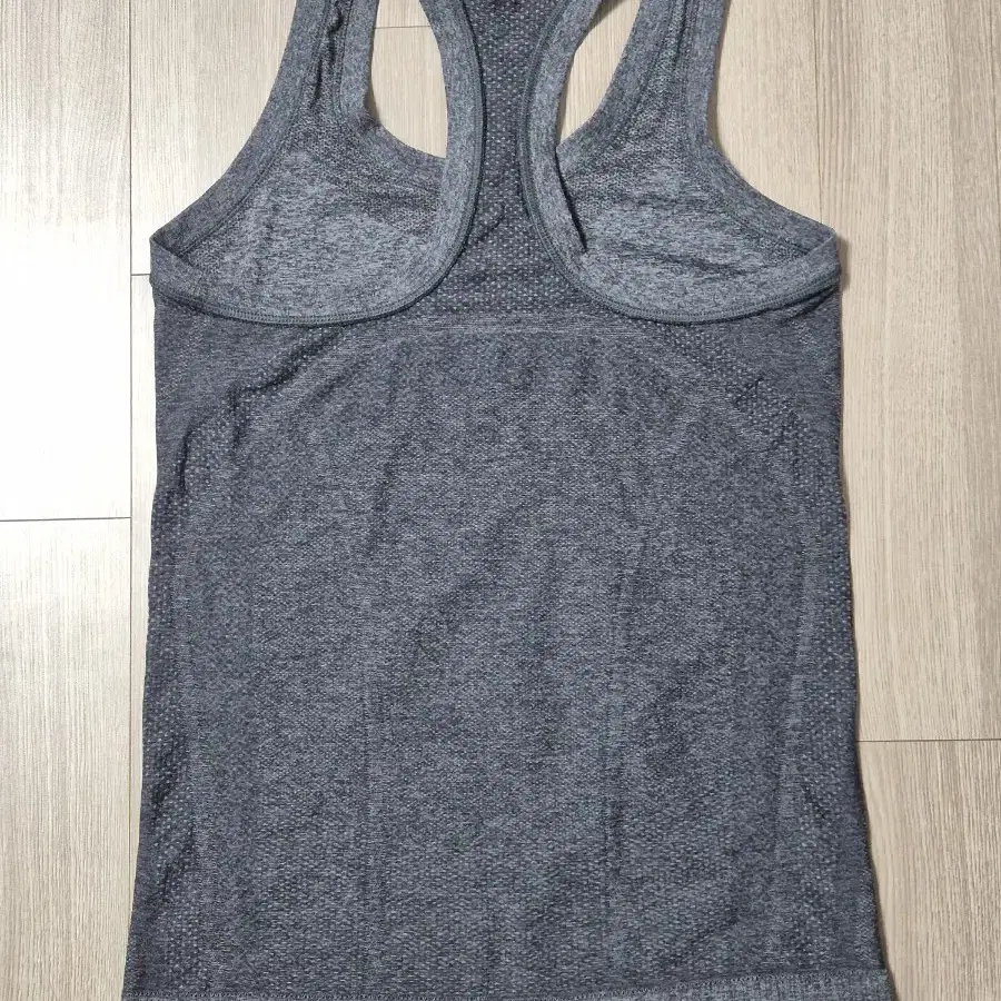 Athleta 애슬레타 Momentum Tank Top 탱크탑