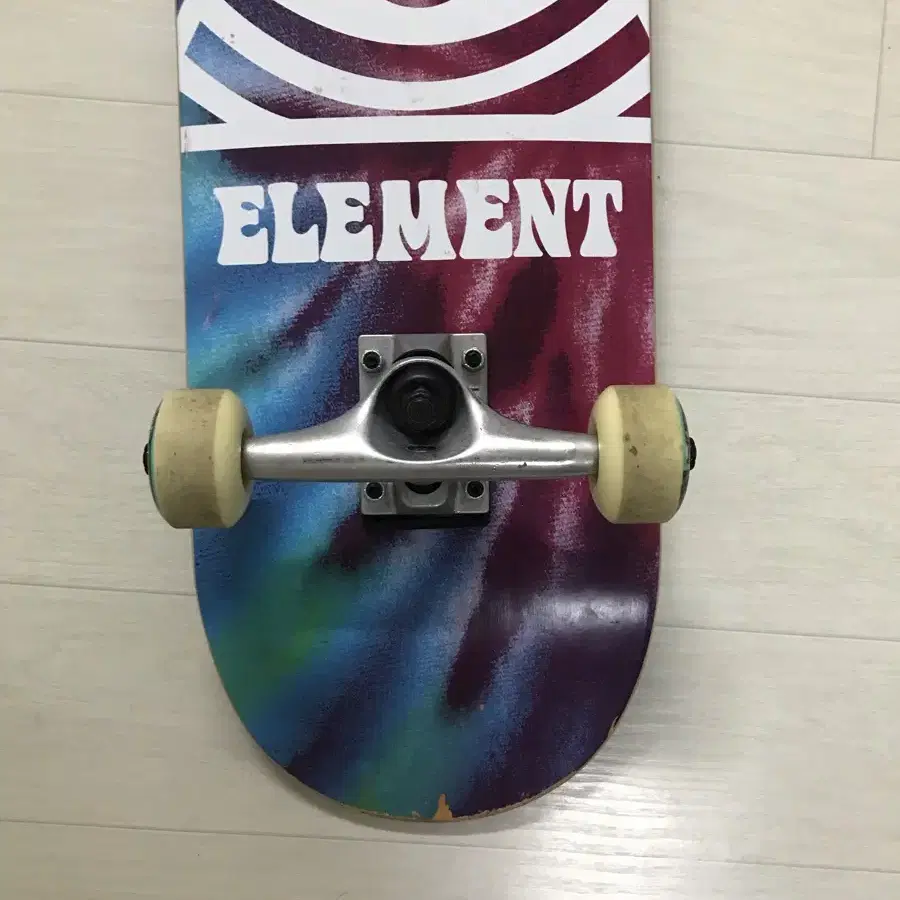 Element 스케이트보드 팔아요