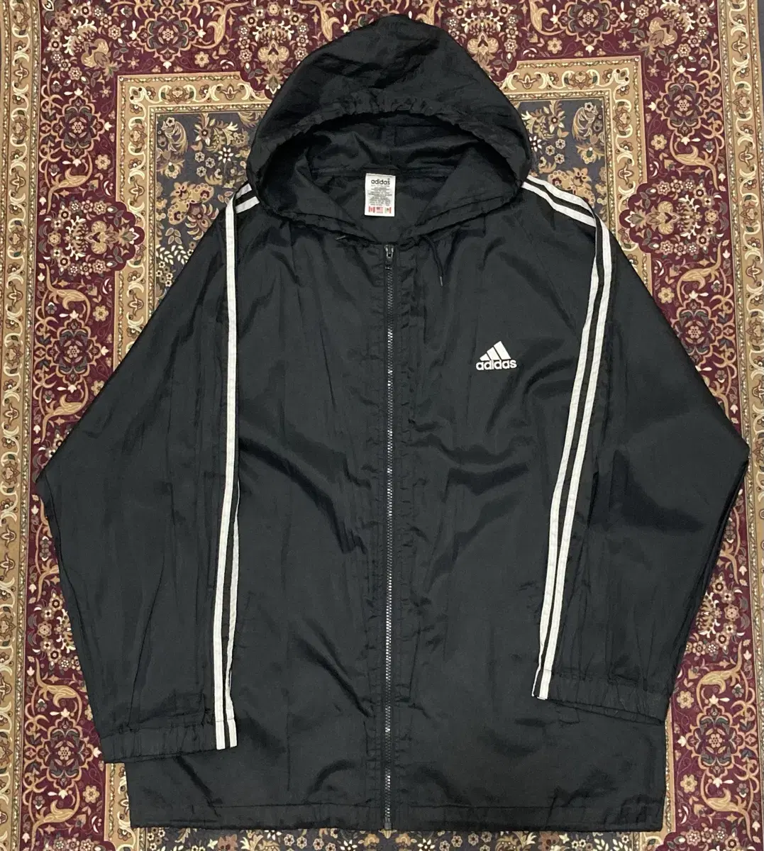 (Vintage) 30% SALE 70s~80s Old School Adidas Windbreaker