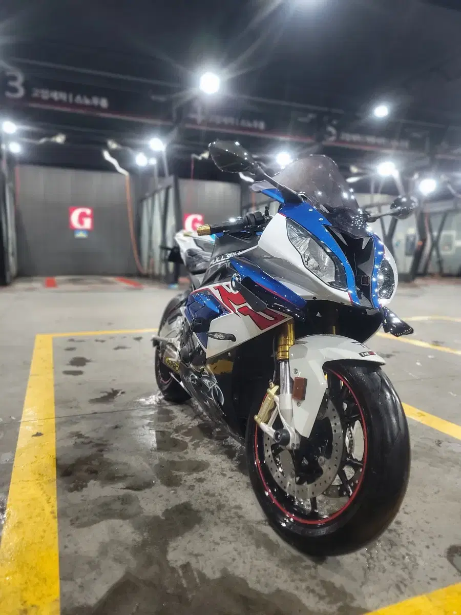 에로우 풀배기 s1000rr 판매합니다.