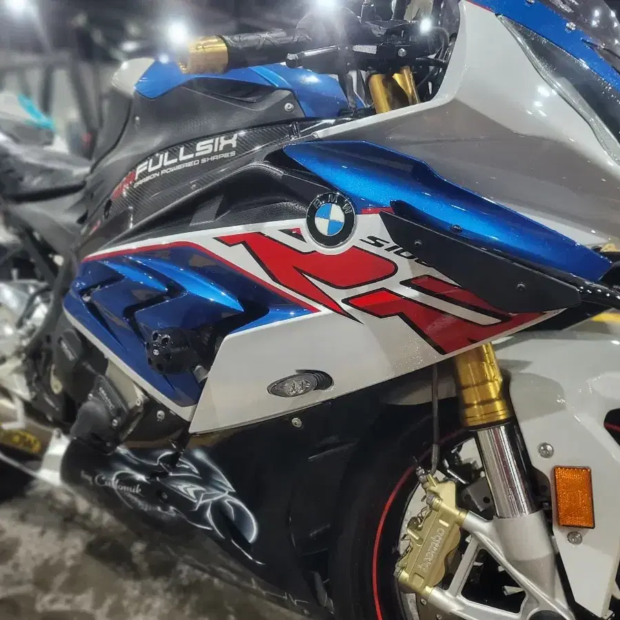 에로우 풀배기 s1000rr 판매합니다.