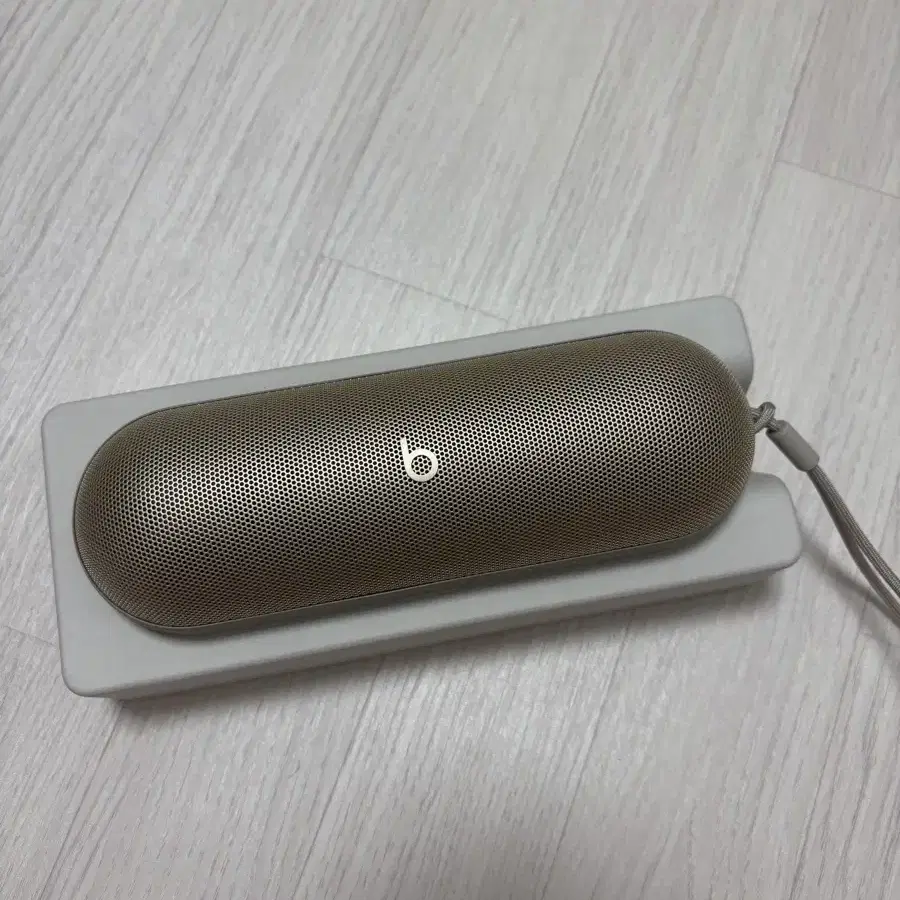 애플 Beats Pill Wireless (비츠 필) 판매해요 !!