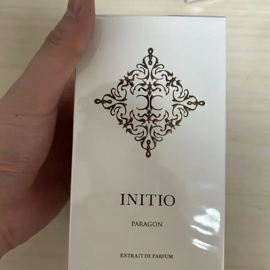 이니시오(initio) 파라곤(Paragon)