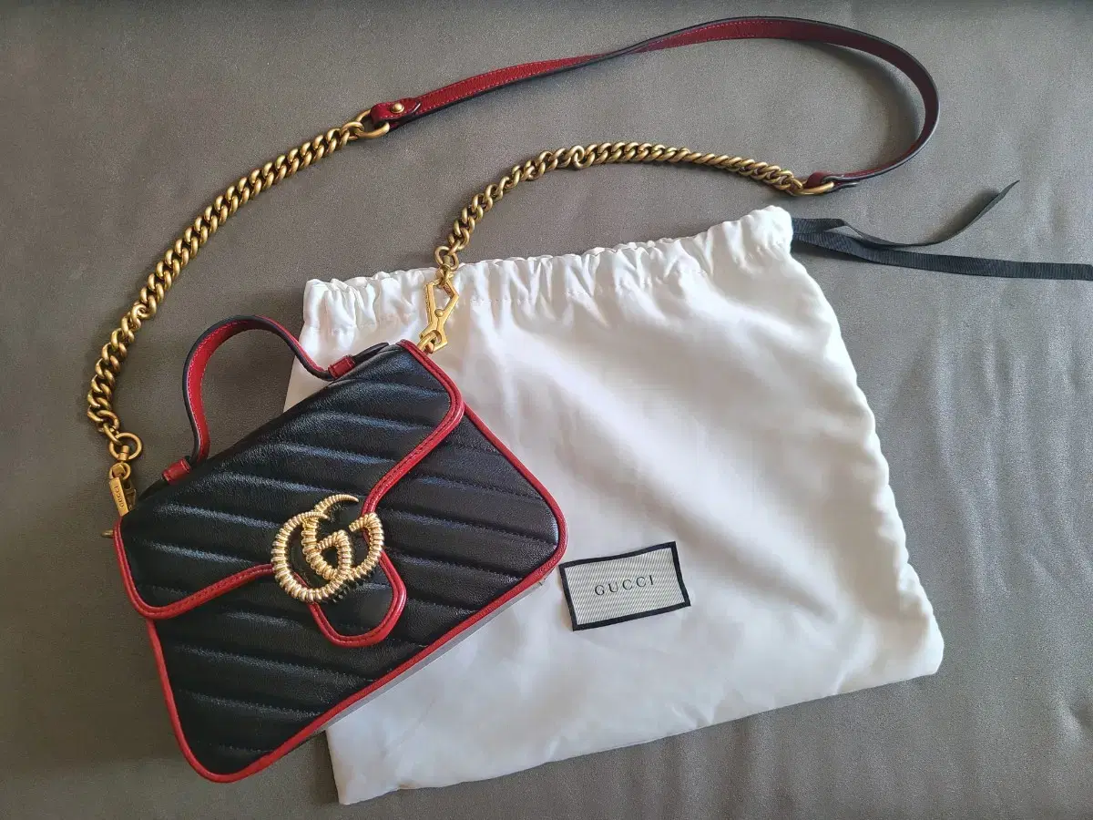 *Only available for two uses* Genuine GUCCI GG MAMMOTH mini top handle bag chain shoulder bag