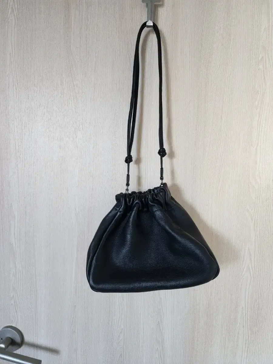 Vera Wang Sheepskin Crossbody Bag, Shoulder Bag New Full Lineup