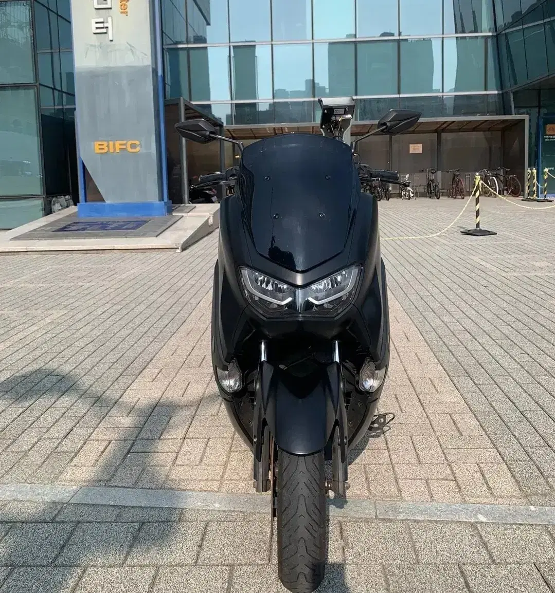 nmax125 2022년식 판매합니다.