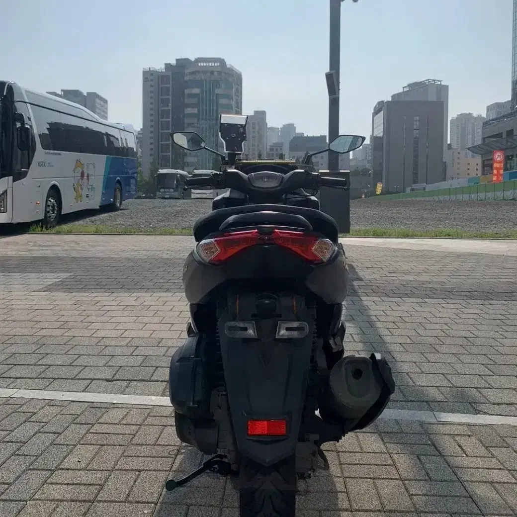 nmax125 2022년식 판매합니다.