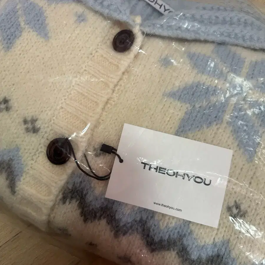 더오유THEOHYOU ALPACA NORDIC  KNIT CARDIGAN