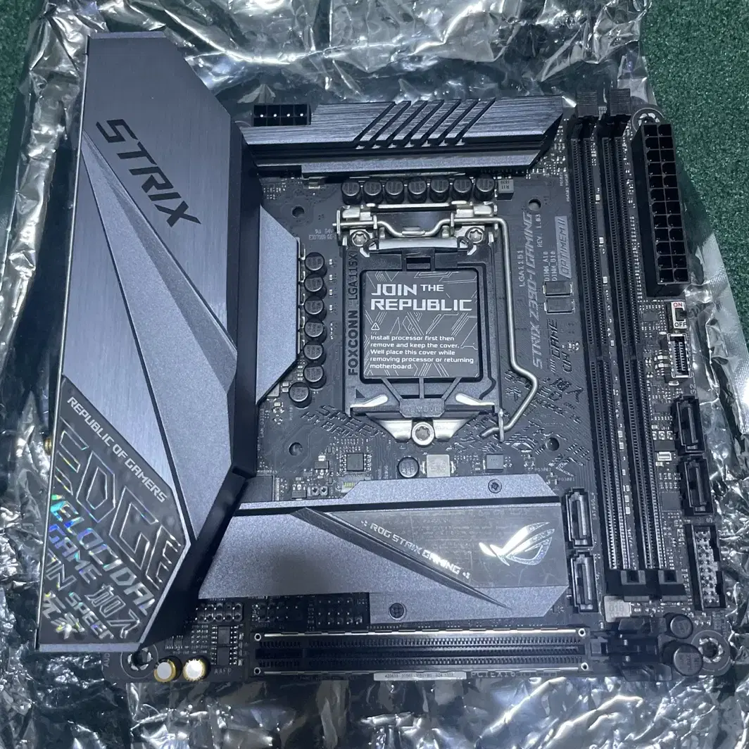 Z390 Rog I-Strix 메인보드