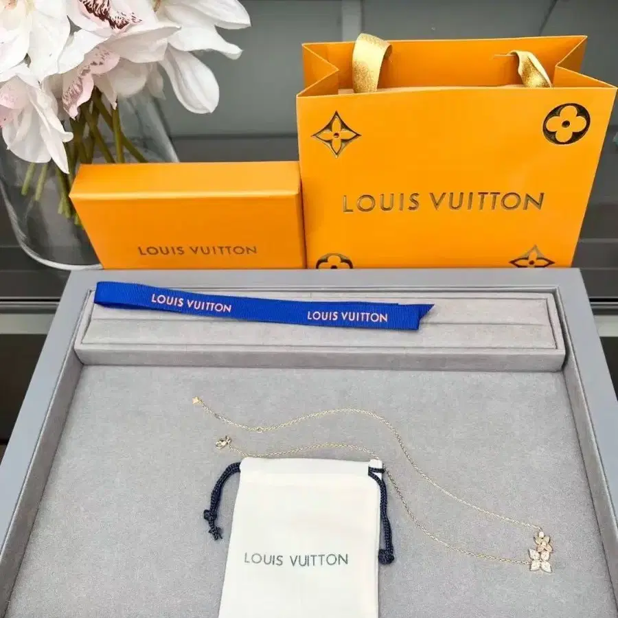 LOUIS VUITTON flower플로럴 펜던트 목걸이