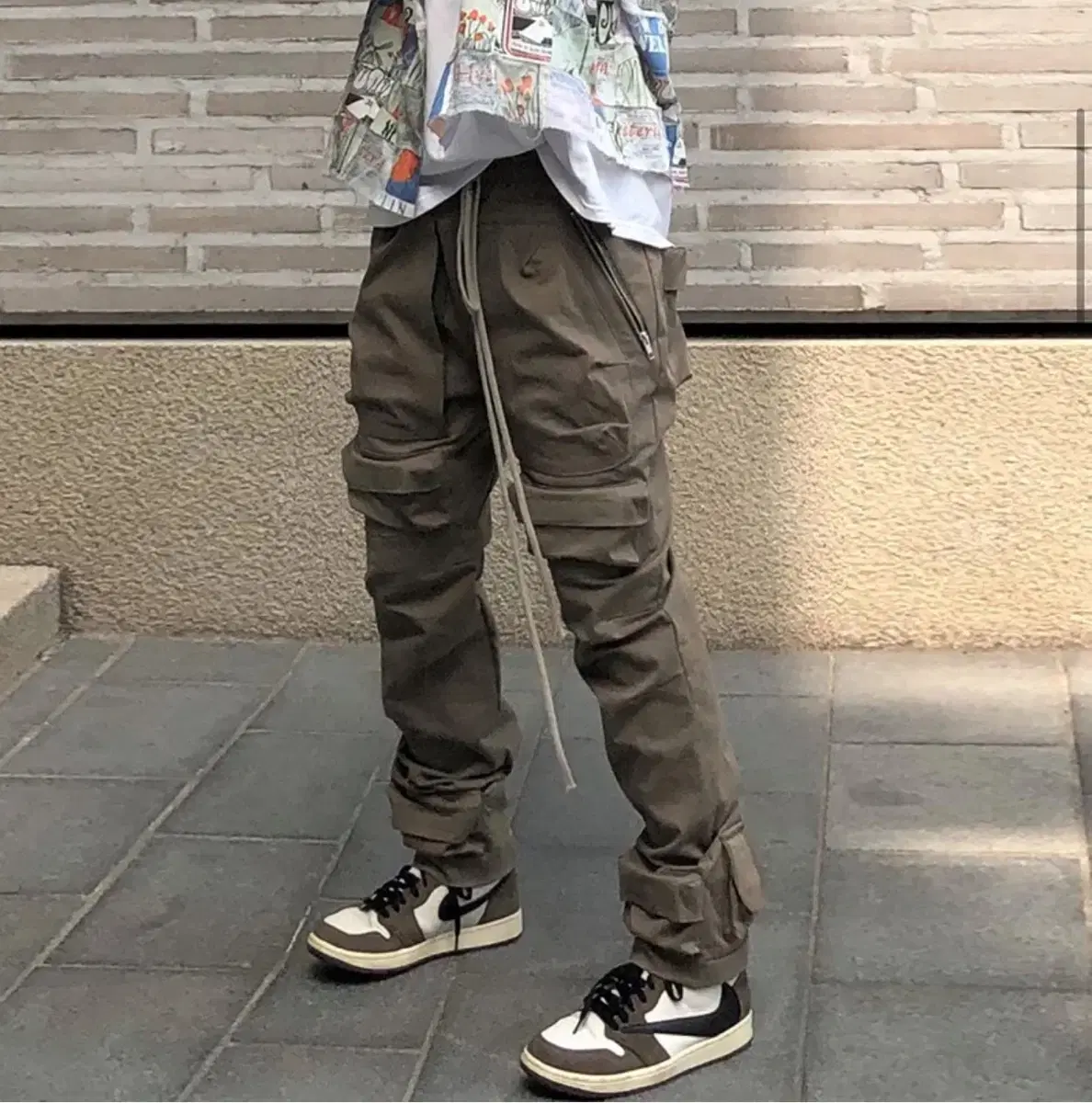 Travis Scott-style pants