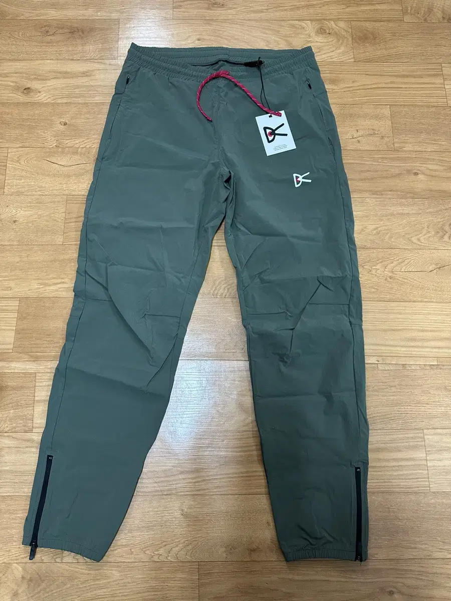 디스트릭트 비전 zanzie trackpants sage M