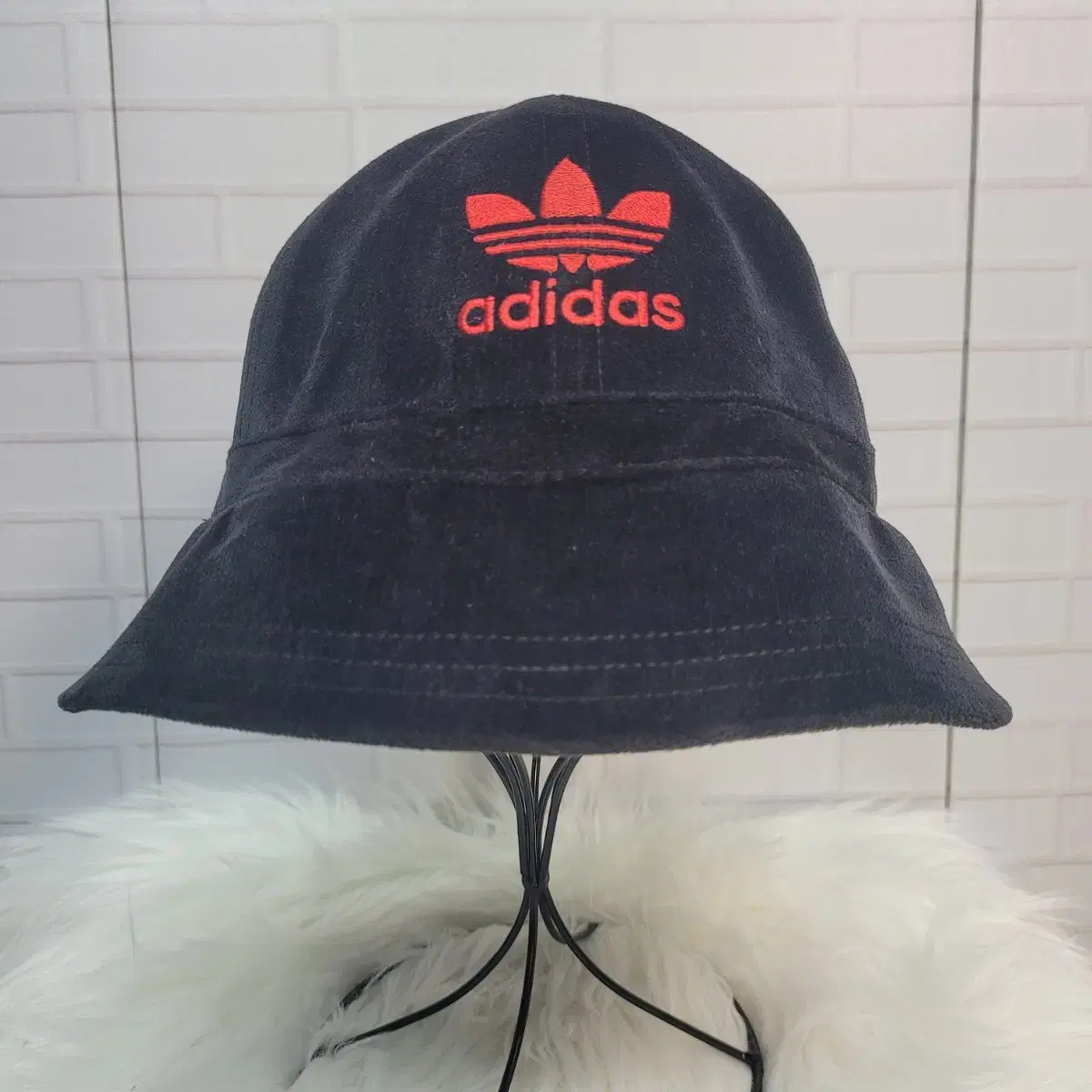 ADIDAS 아디다스 벨벳 모자 도톰 모자 버킷 햇 버켓 모자 캡  63