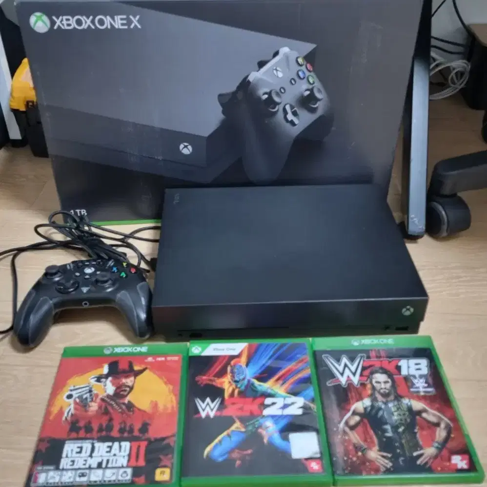 xbox one x  (본체)