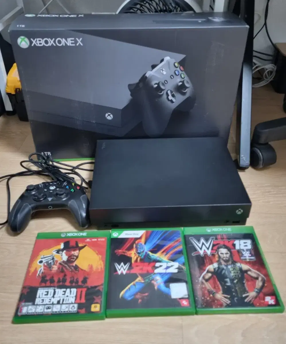 xbox one x  (본체)