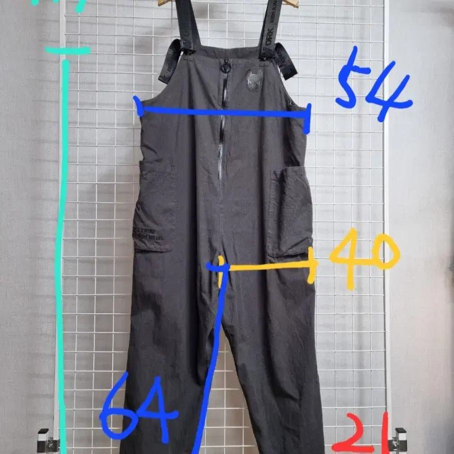 라이프워크 마소재 멜빵바지 (차콜)