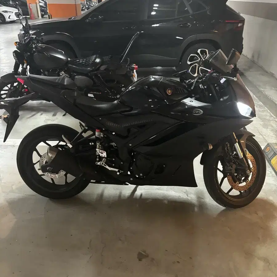 야마하 YZF-r3