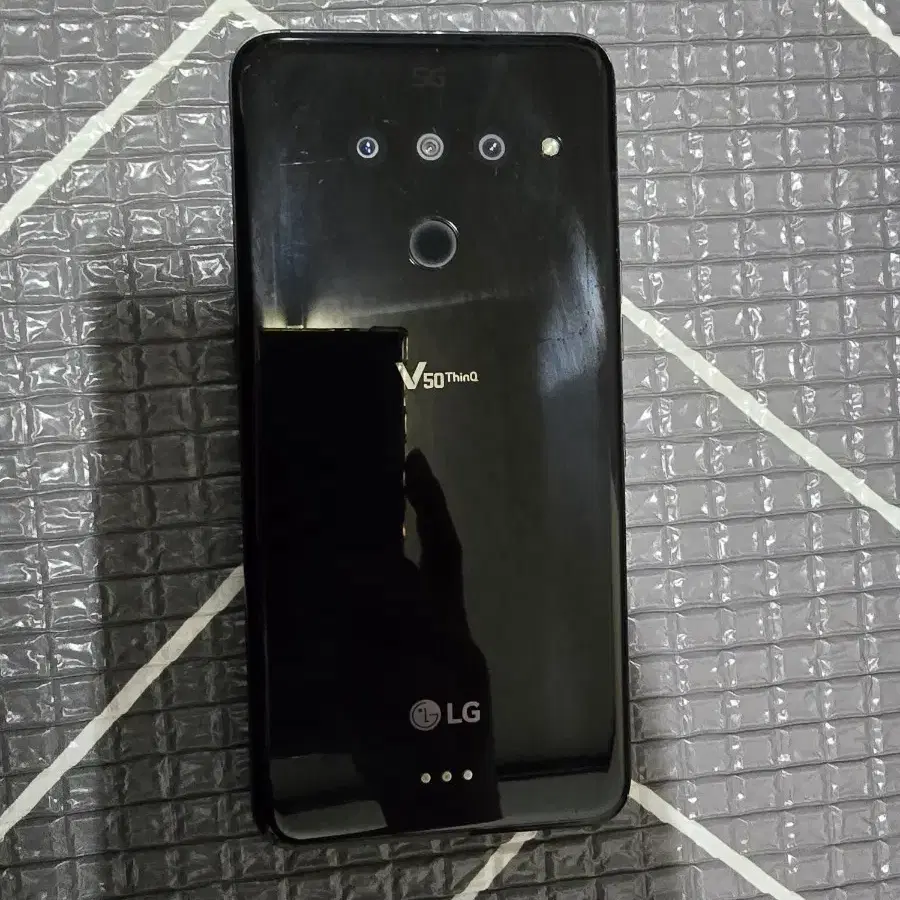 lg v50 팝니다