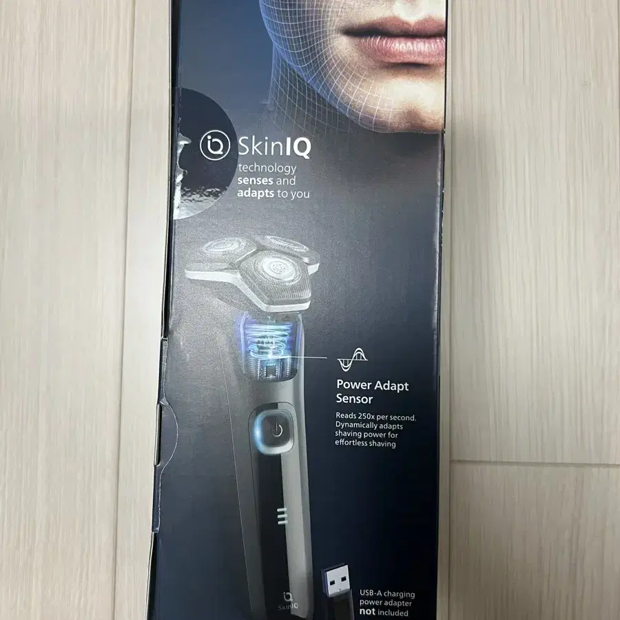 필립스 전기 면도기 skiniq 5000 미개봉 새상품