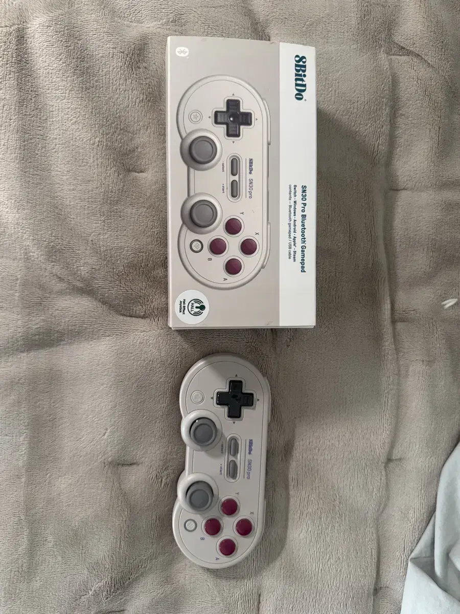 8BitDo SN30 Pro 게임패드