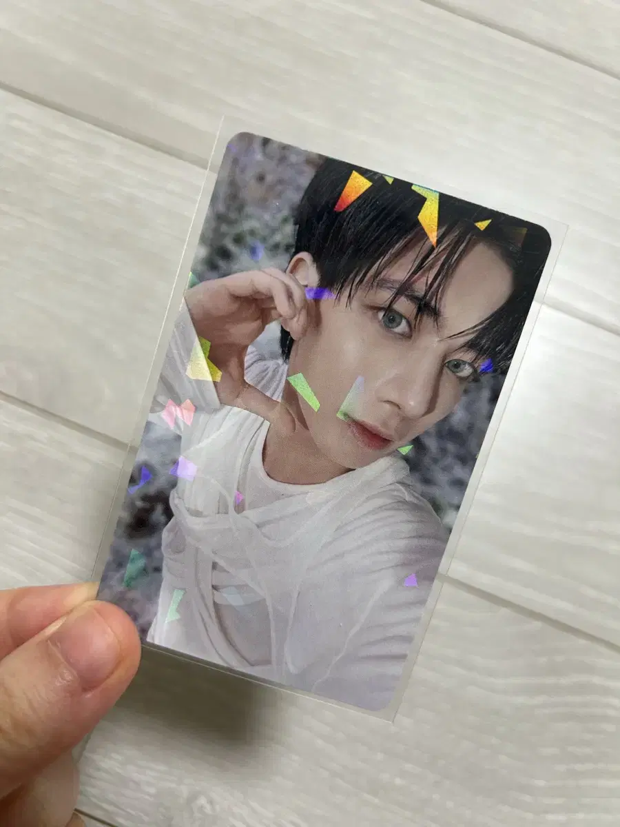 Tomorrow X Together txt Weverse Japan pre-order benefit taehyun photocard WTS