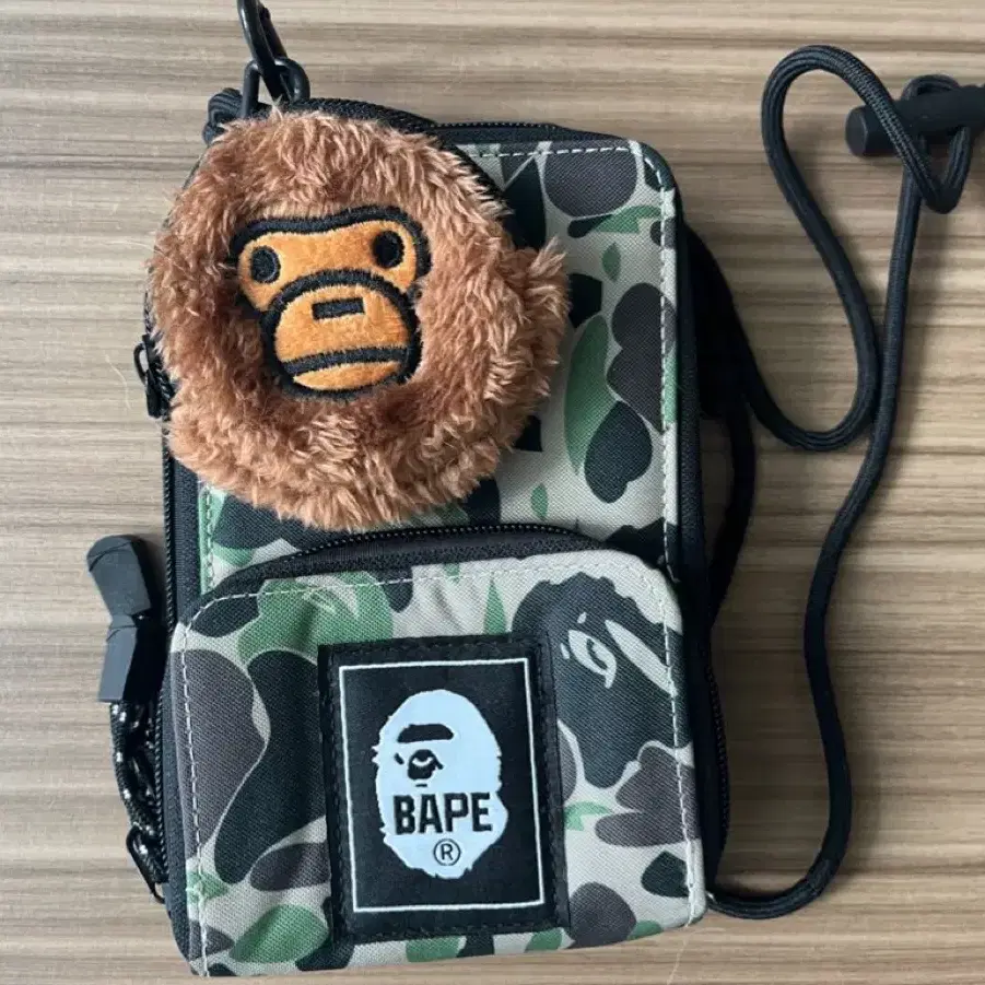 베이프 bape 잡지 부록 크로스백