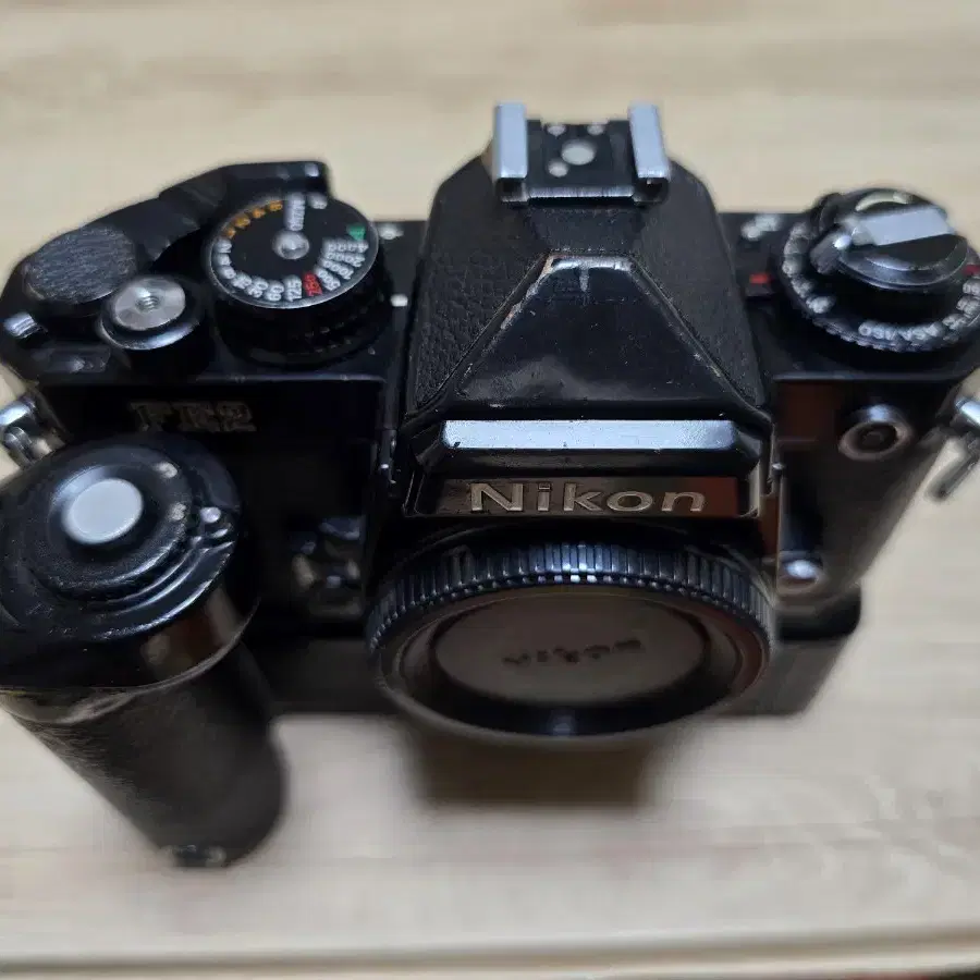 nikon fe2 + md-12